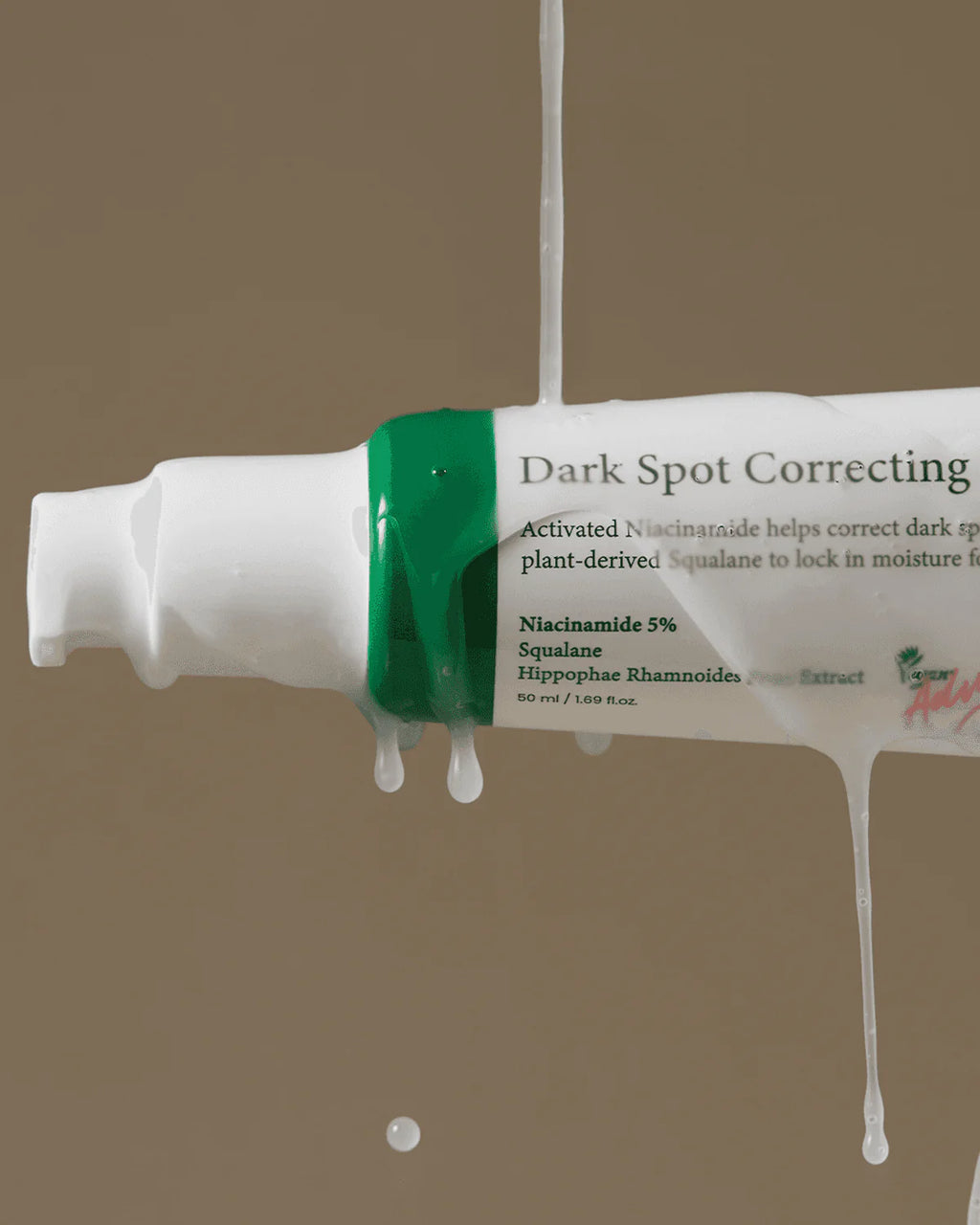 DARK SPOT CORRECTING GLOW SERUM