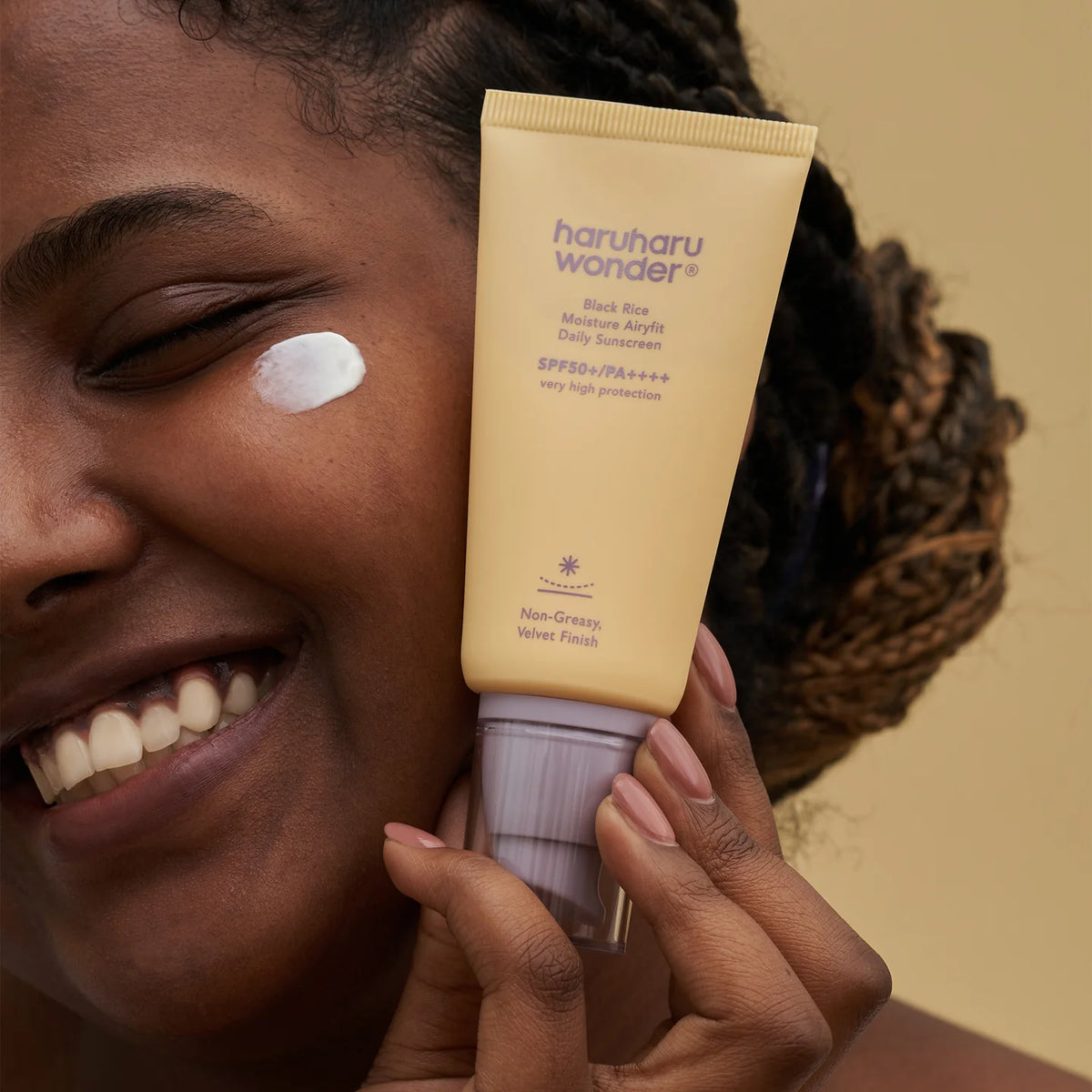 BLACK RICE MOISTURE AIRYFIT DAILY SUNSCREEN