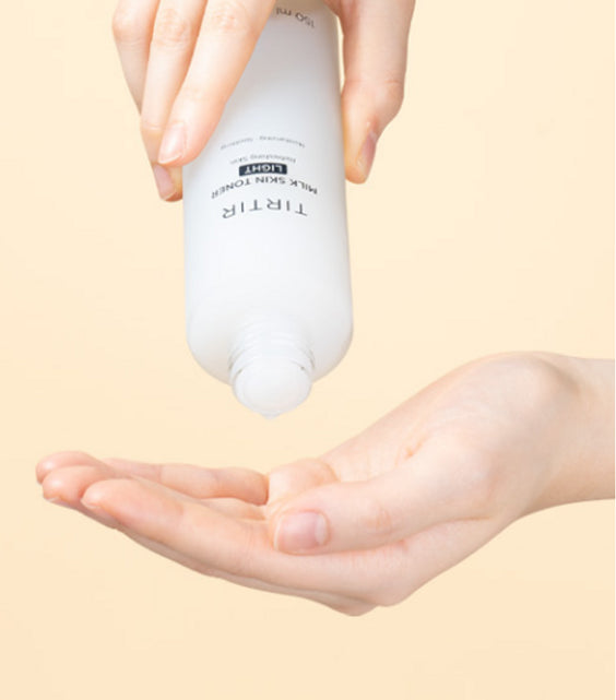 MILK SKIN TONER LIGHT
