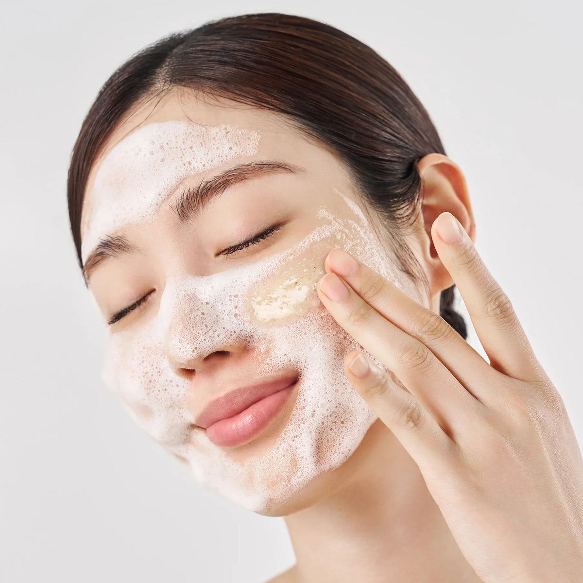 OAT IN GENTLE EXFOLIATING FACE CLEANSER