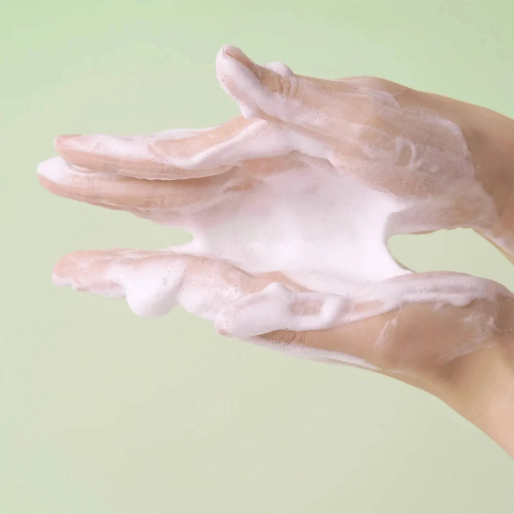 MADAGASCAR CENTELLA TEA-TRICA BHA FOAM