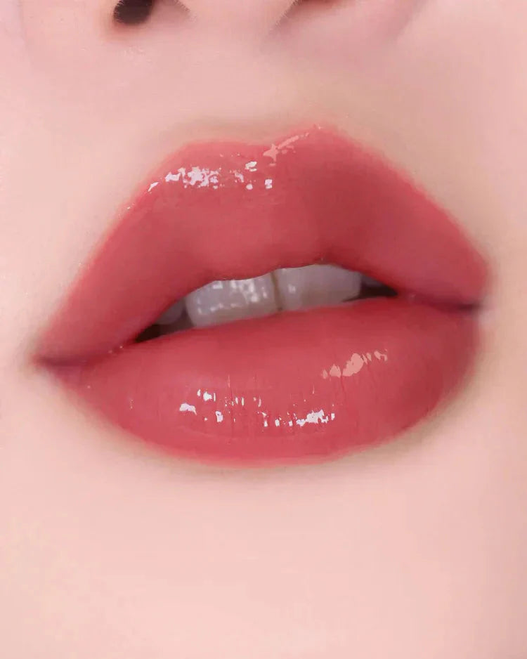 DAILISM LIP GLOSS SHEER RED